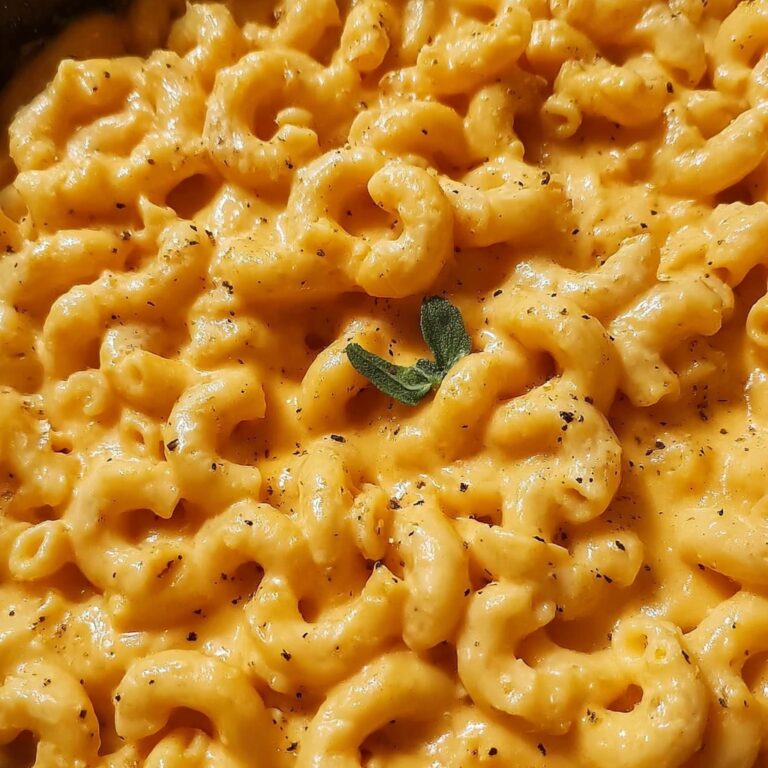 One Pot Stove-Top Pumpkin Mac and Cheese Recipe